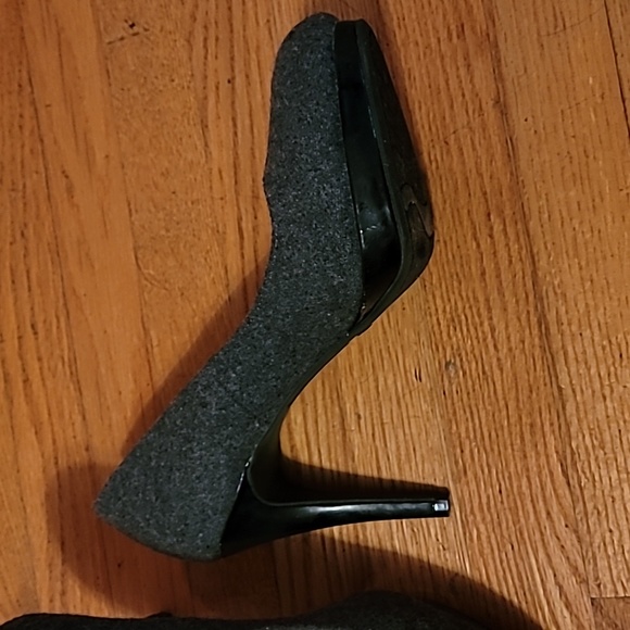 Christian Siriano Grey high heels - Picture 2 of 2